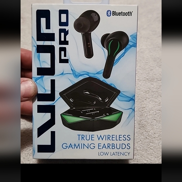LVLUP PRO True Wireless Gaming Earbuds - Picture 1 of 3